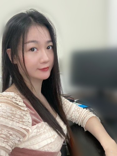 秘書珍珍