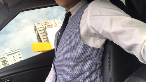 高反差的Charles