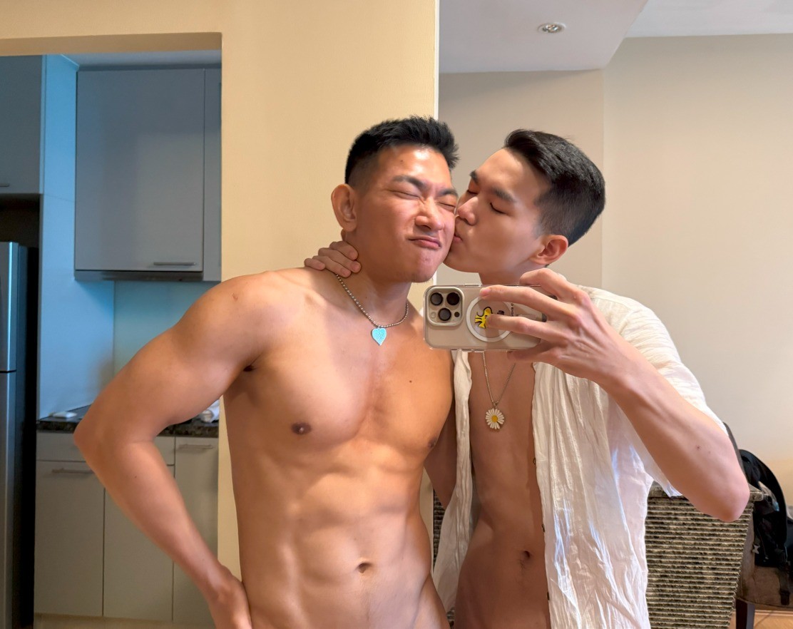 185 - Necklaces shared, a sweet gift. 🥰 Lean admired himself; strong arms hugged him close, deep kiss.