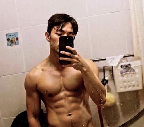 體育生直男