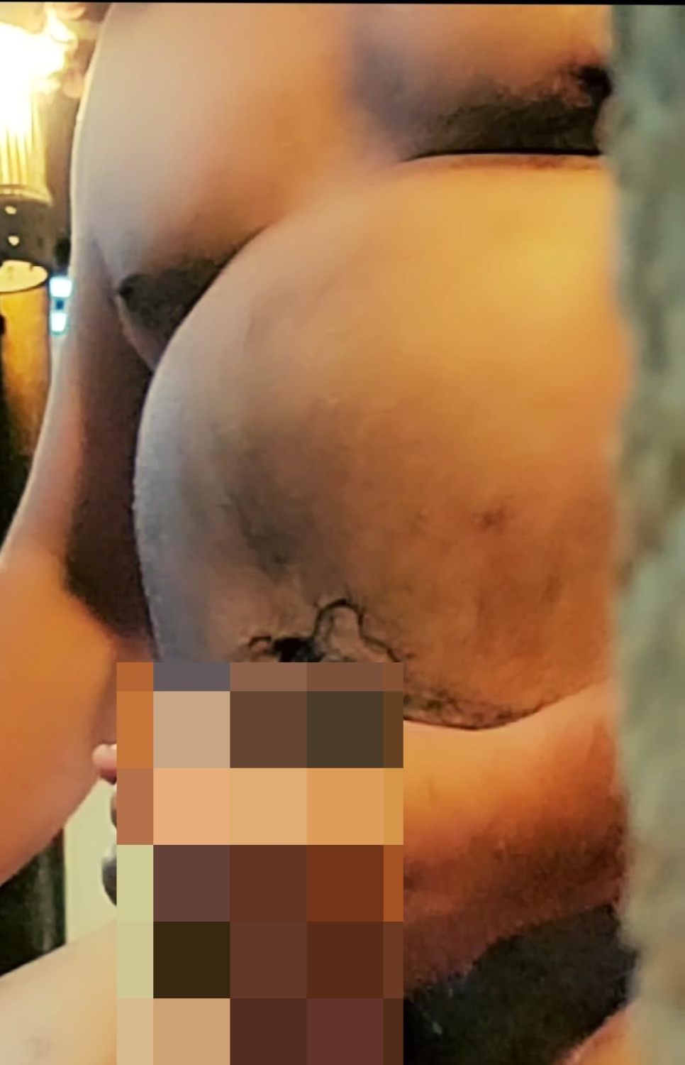 今天裸湯三不五時就有人進來...超難自拍的啦😭😭😭...加上都沒有熊熊可以看...害我都沒辦法全硬...最後在半勃狀態下射了...😅😅