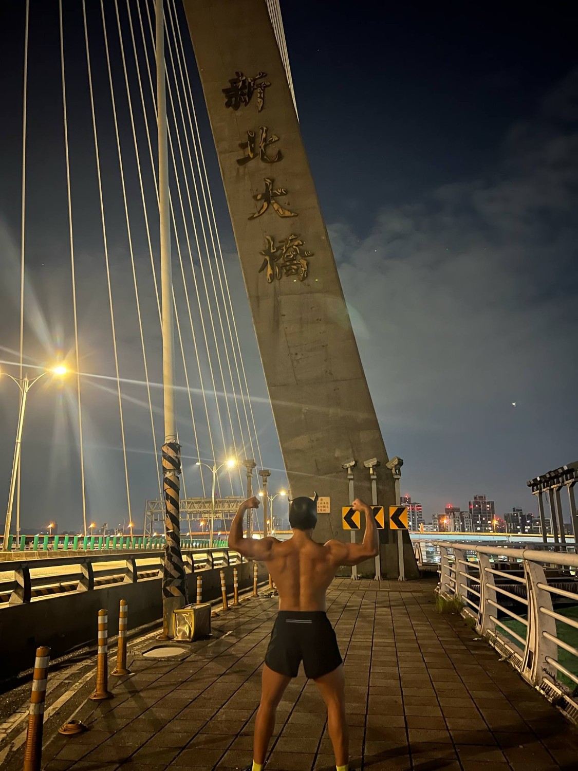 早晨慢跑後，回房間尻搶