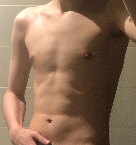 上翹白襪奶狗