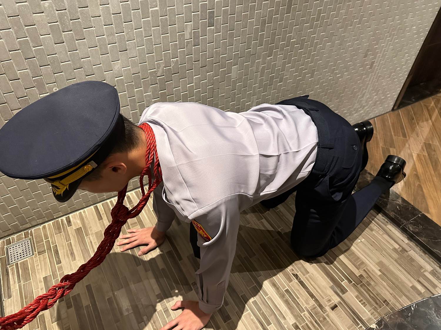 很喜歡台灣就是警察制服