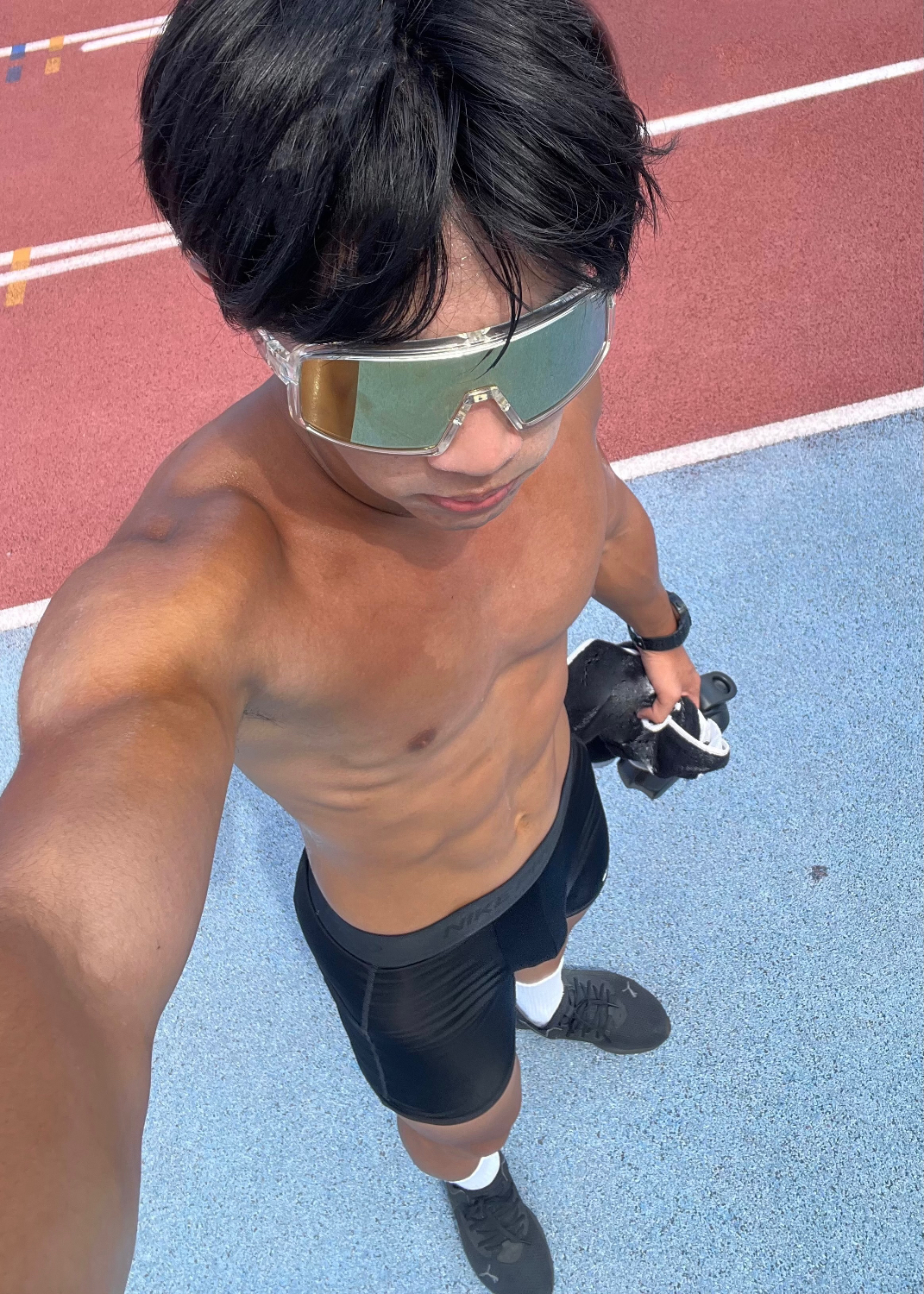 刪減短片段：陽剛形象的競技運動員，私下拿假屌自x🥵