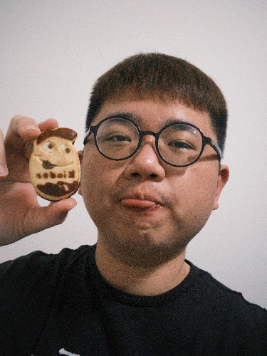 偷尼