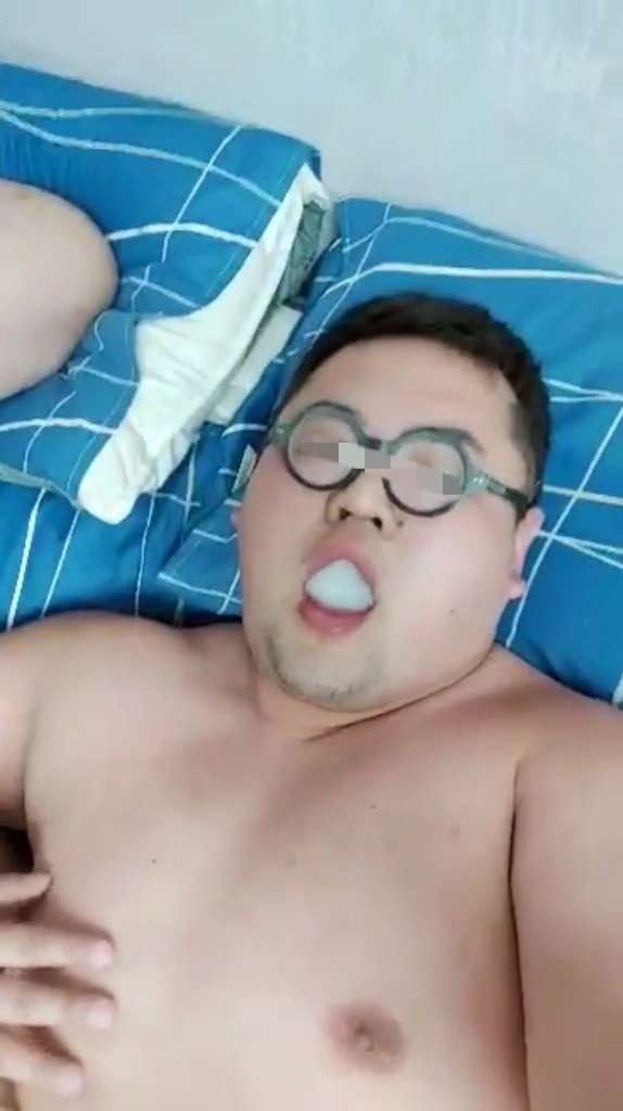 覺得自己吃雞雞的樣子好色好可愛❤️