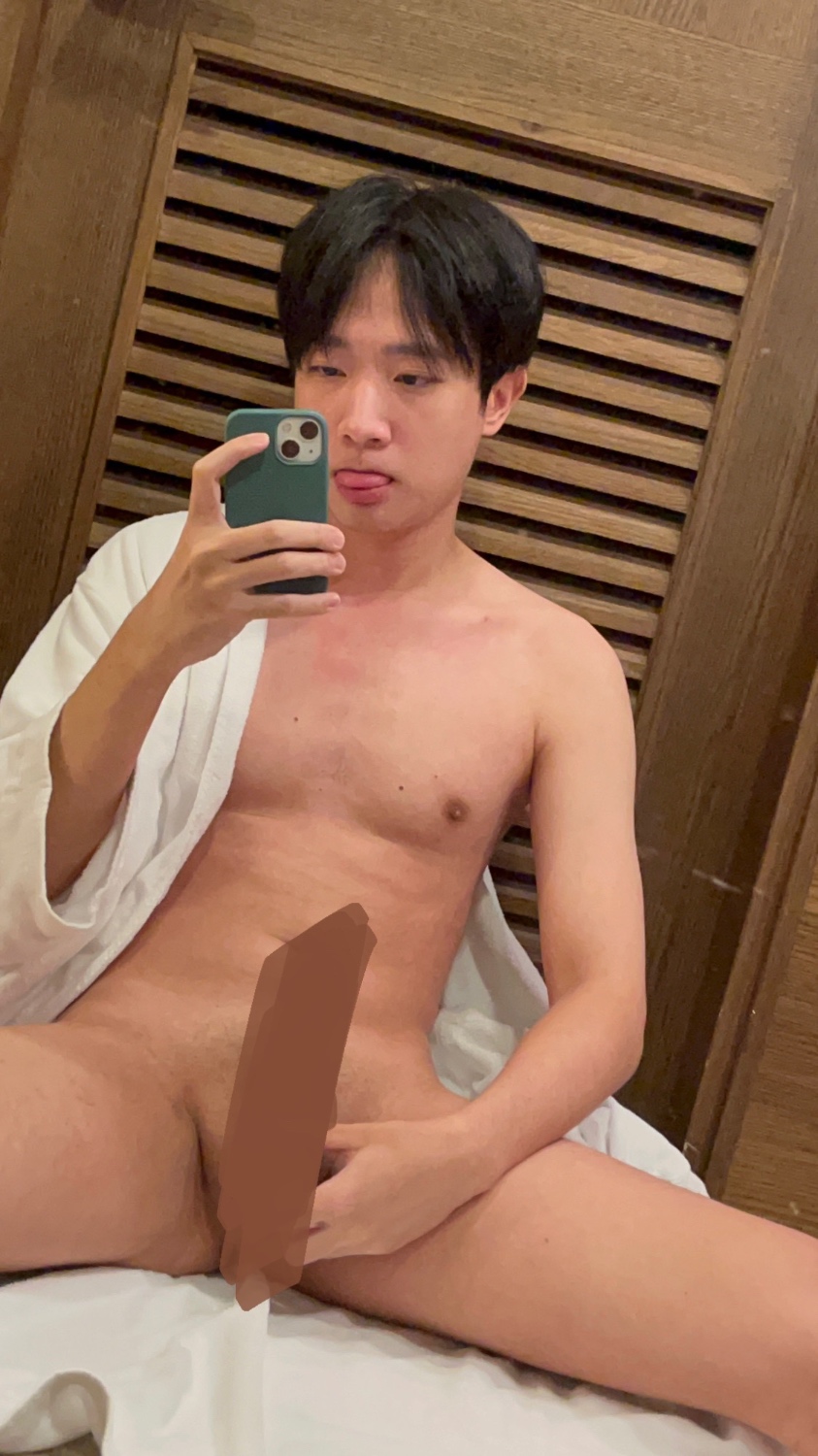露臉打手槍到射😳