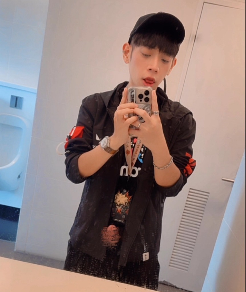 露ㄐㄐ求探班🥹
