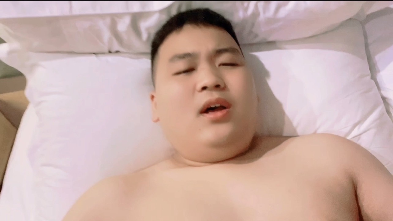广州圆脸可爱大鸡儿熊0第二季..无套+内射..