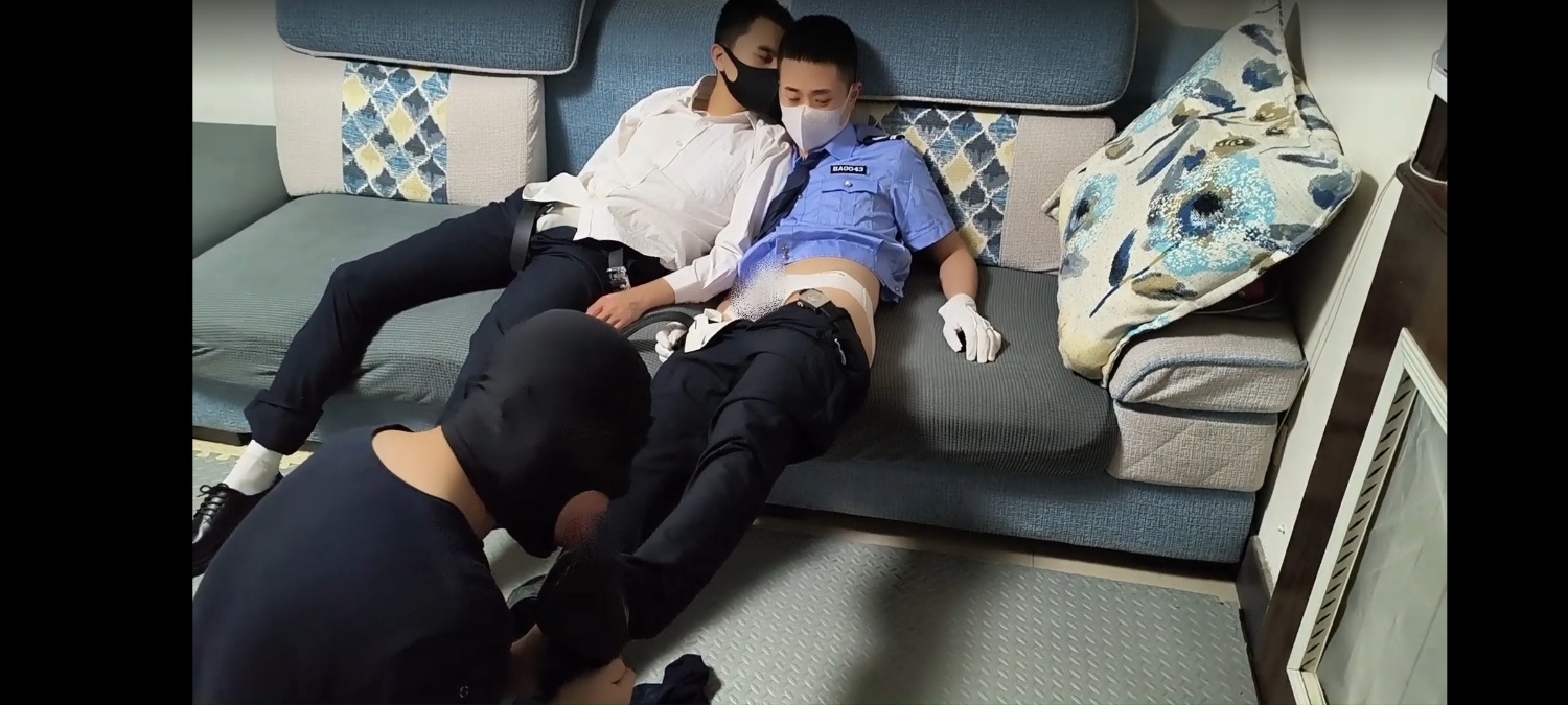 Bt賤狗奴性上頭,下藥想要偷偷舔我和我哥,裝暈踩爽了這條賤狗!