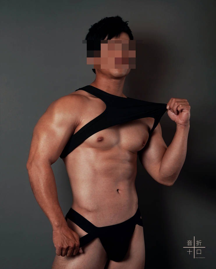 直男教練的特別服務 - 完整版