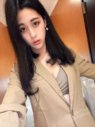 白白 Linda