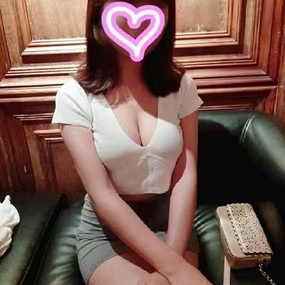 欲求不滿D奶小人妻-Linisa