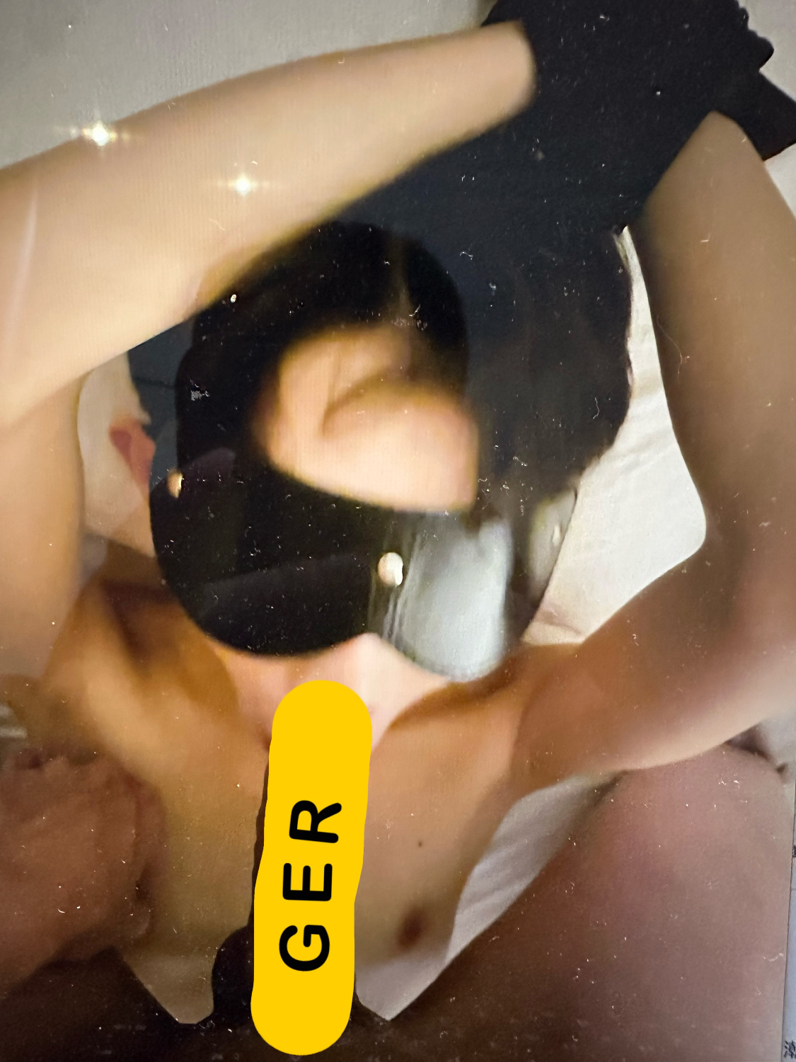 幼嫩瘦弟性感的舔舐開苞