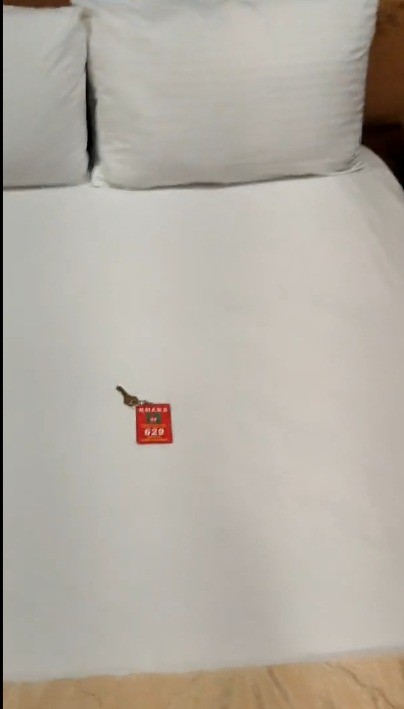 以前很笨，覺得約炮就是要去飯店，