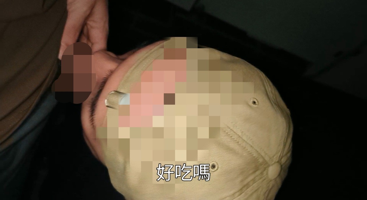 野外探險2-公廁玩完穴餵鳥鳥給野母狗吃