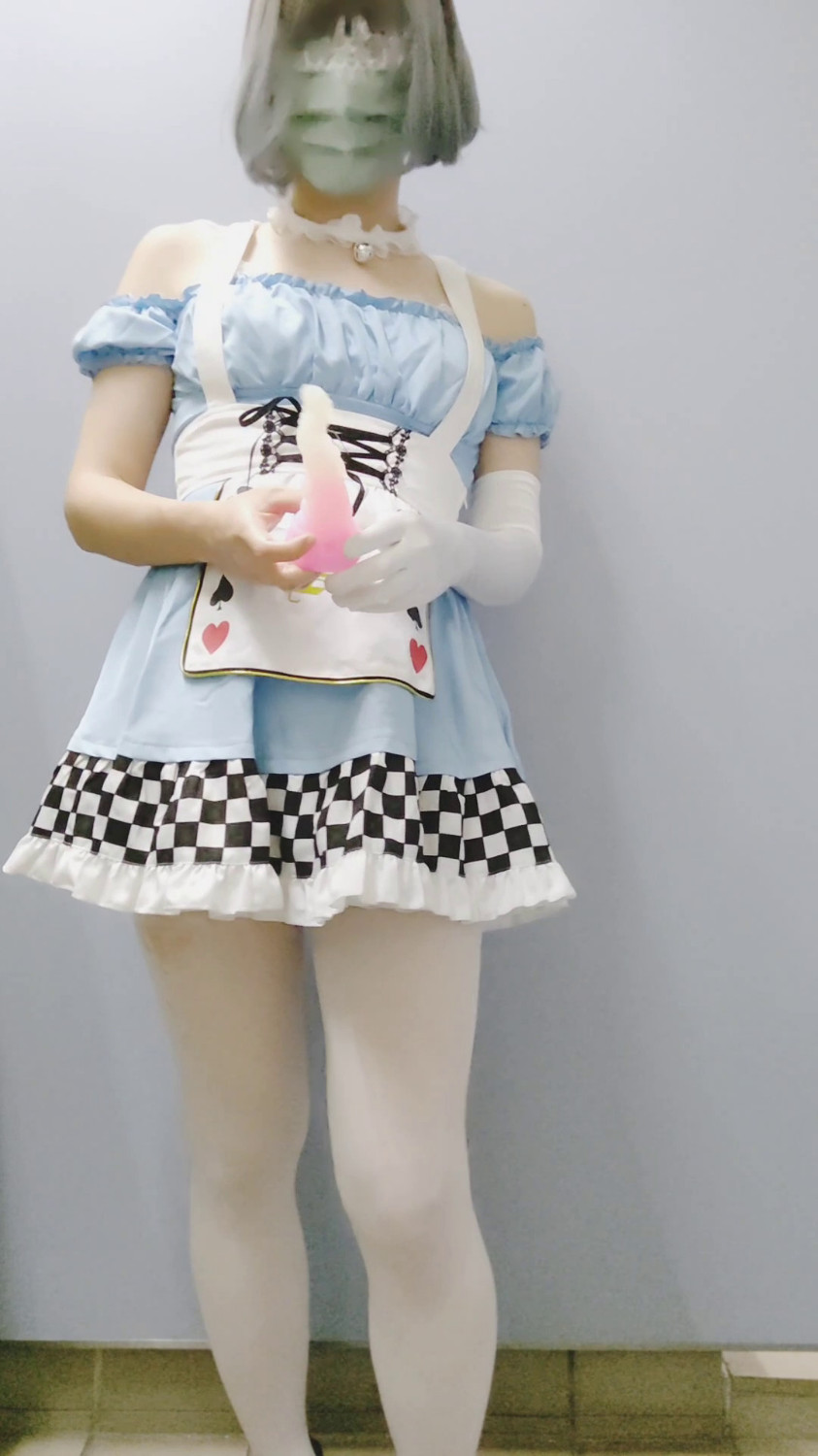 178 被幻龍觸手再教育的小女僕(三分五十秒影片)