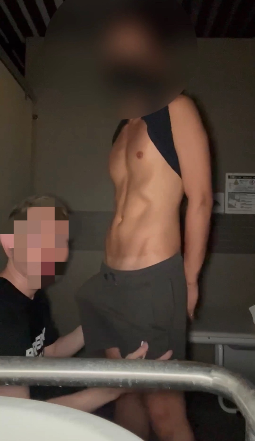 極優身材多精黝黑學生 吹射口爆