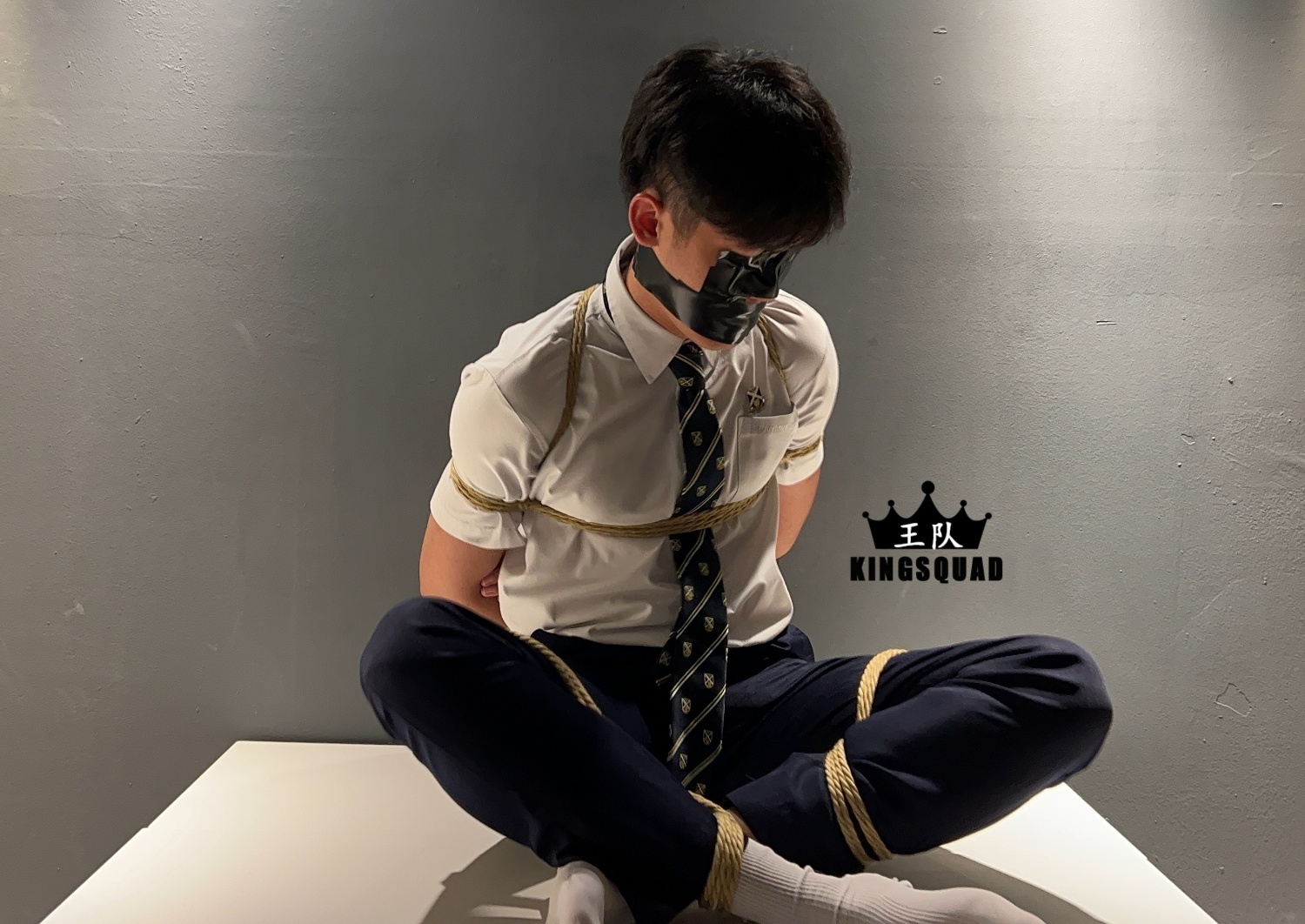 《一个困扰的大学学长：第一部分》(16分钟完整版)