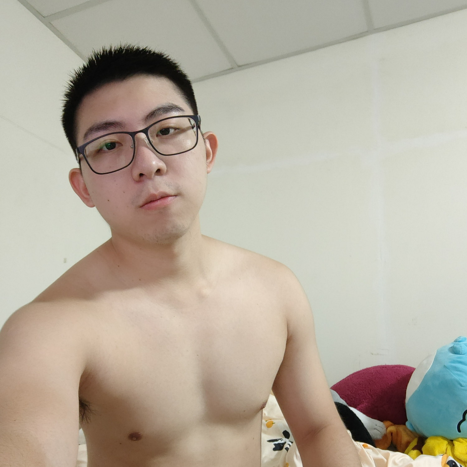 不小心漏出來了