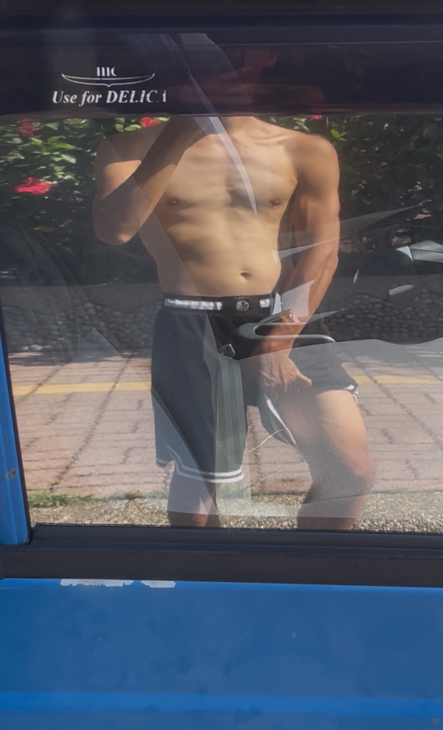 戶外對著車窗尻尻💦