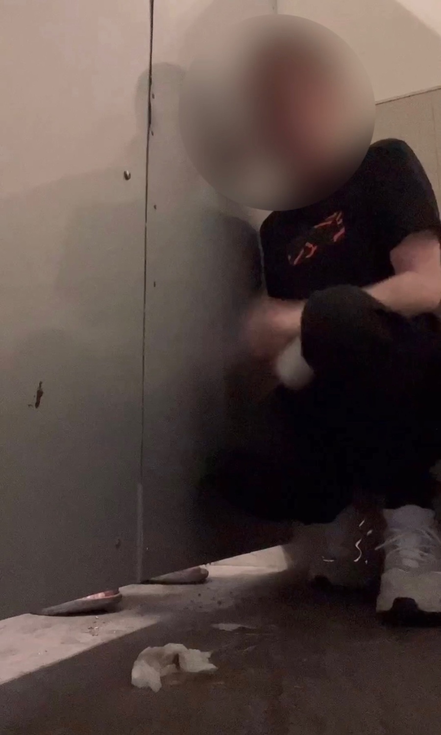 勾引帥哥來屌洞 射超多