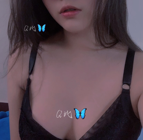Q比🦋