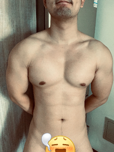 肌肉小熊熊