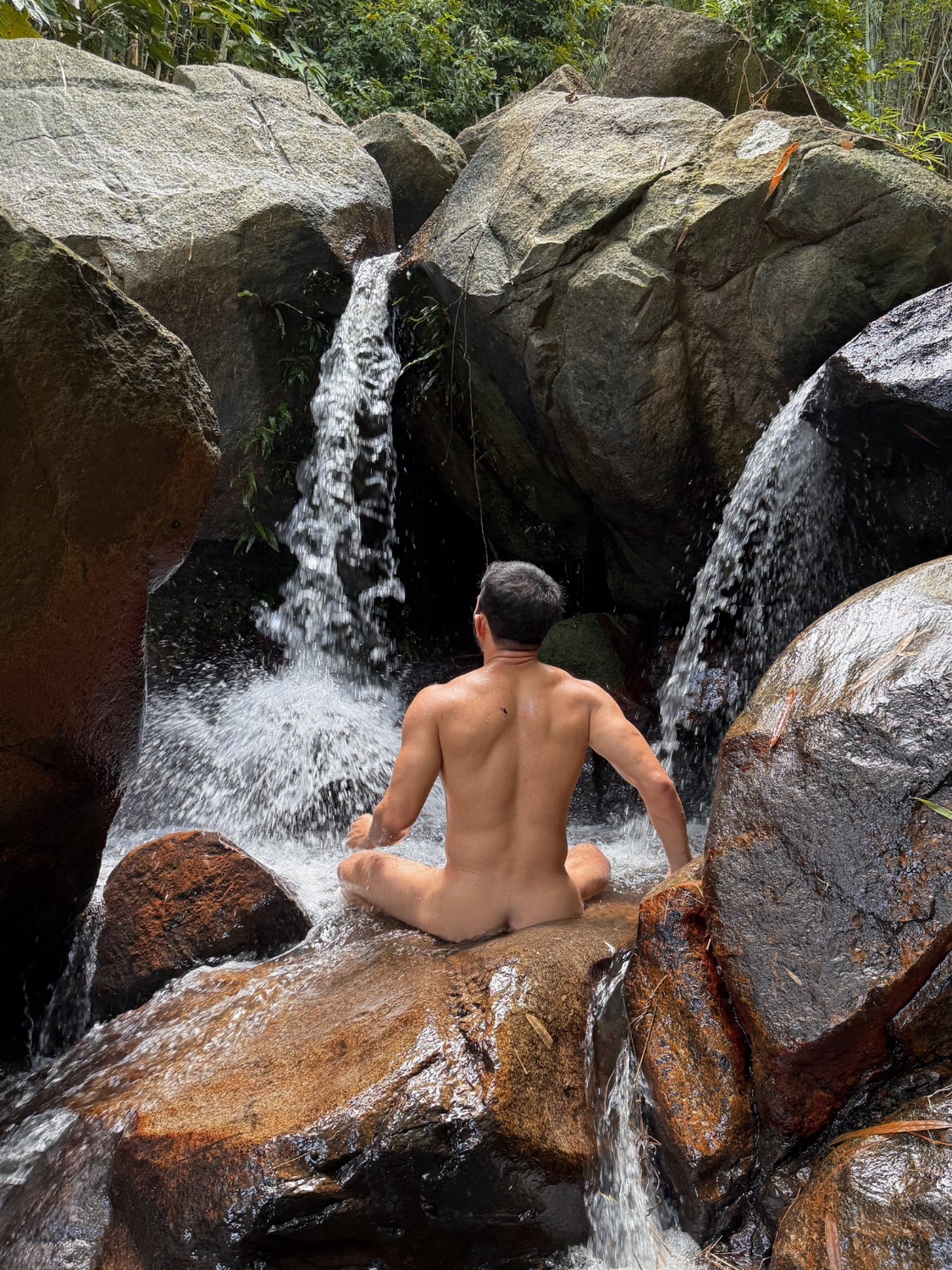 Movie 32 - Waterfall